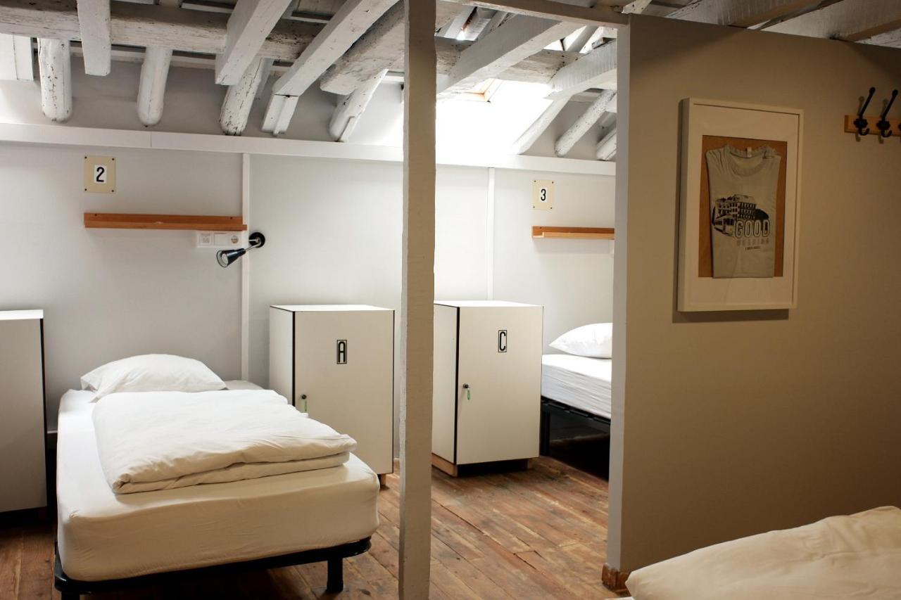 Goodmorning Solo Traveller Hostel Albergue